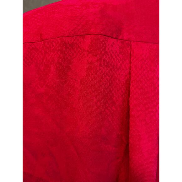 NWT!! White House Black Market Red Snakeskin Jacquard Button-Up Blouse Top S - Picture 4 of 6